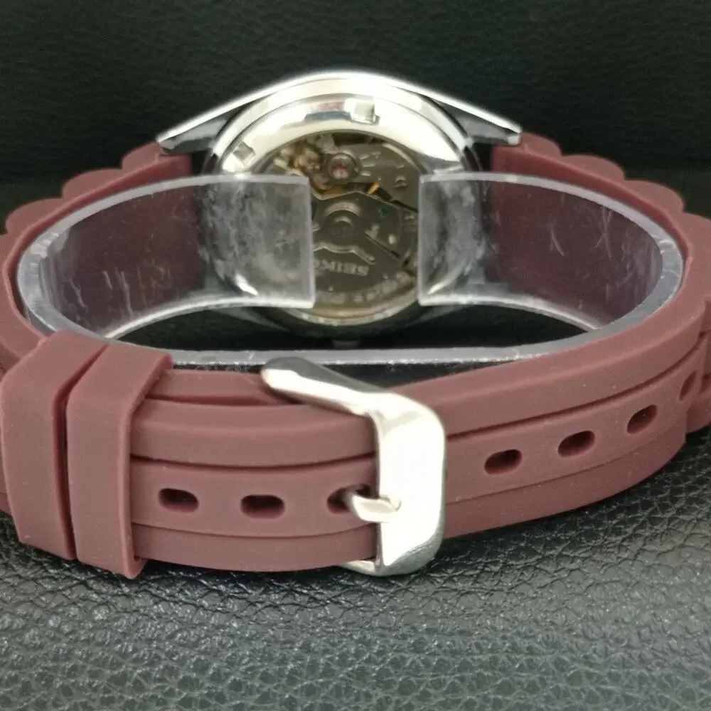 Vintage 1982 FCB Seiko Automatic Mens Silver Watch W/daydate & White accents
